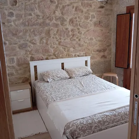 Hébergement de vacances Casa De Piedra Céntrica. *