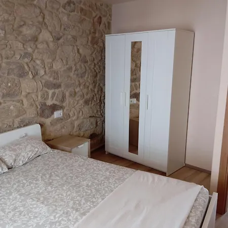 Casa De Piedra Centrica. *